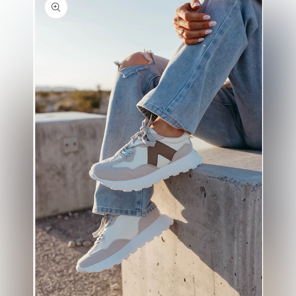 Grayson Sneakers in Neutral